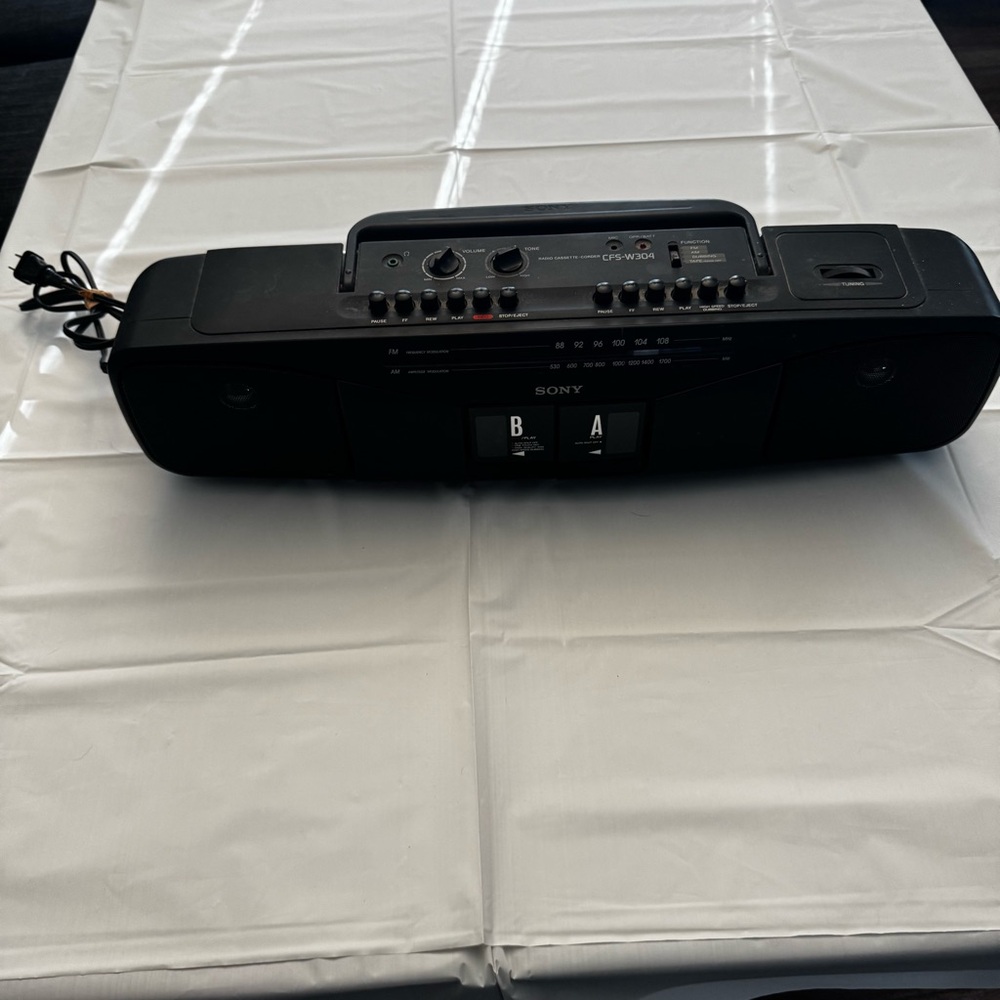 Sony CFS-W304 Portable Stereo Boombox AM/FM Radio Only * TAPE DECKS NEED REPAIR*